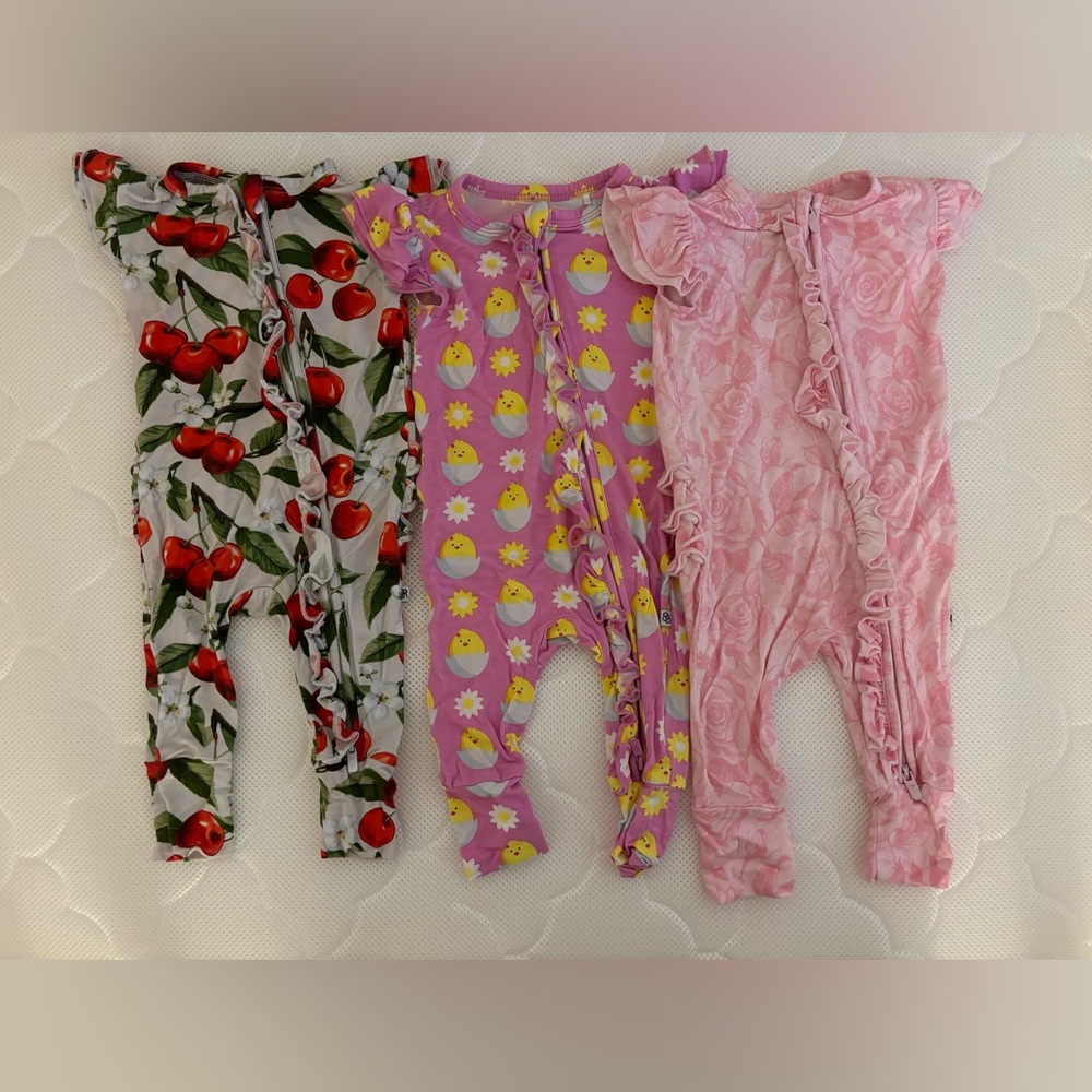 Bums & Roses 0-3 months Natural Bamboo short sleeve rompers set of 3